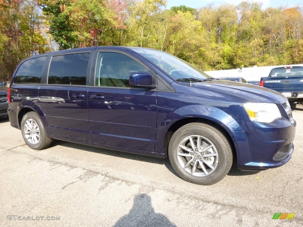 Contusion Blue Pearlcoat 2017 Dodge Grand Caravan SE Plus Exterior Photo #116529873