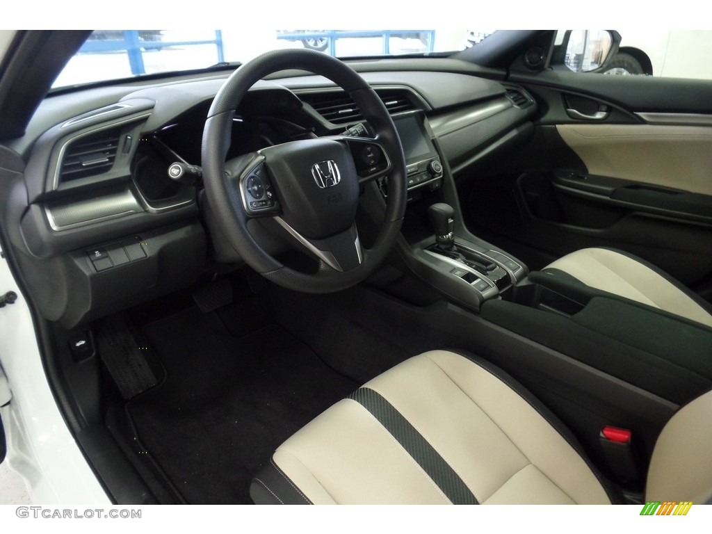 Black/Ivory Interior 2017 Honda Civic EX Hatchback Photo #116535327