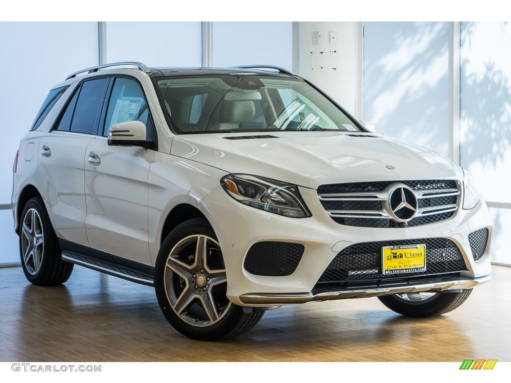 2017 Mercedes-Benz GLE 400 4Matic Exterior Photos