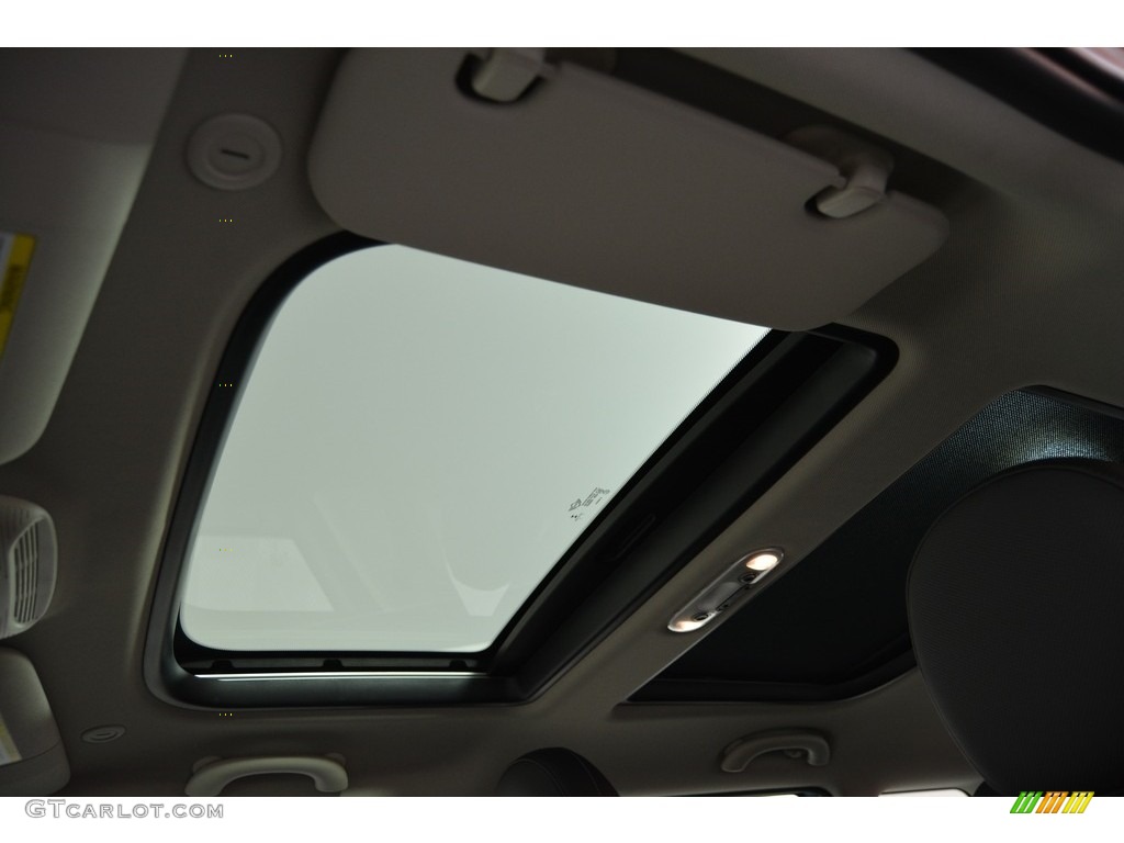 2017 Mini Clubman Cooper ALL4 Sunroof Photo #116548488