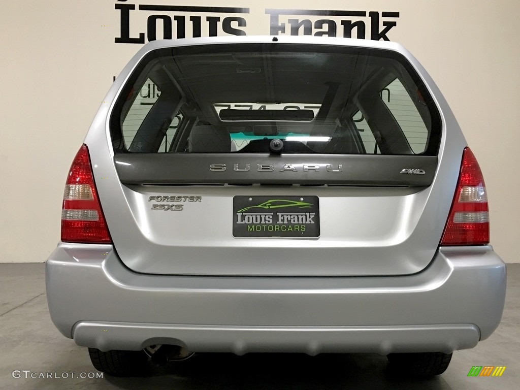 2004 Forester 2.5 XS - Platinum Silver Metallic / Gray photo #28