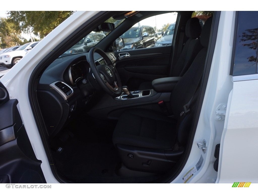 2017 Grand Cherokee Laredo - Bright White / Black photo #6