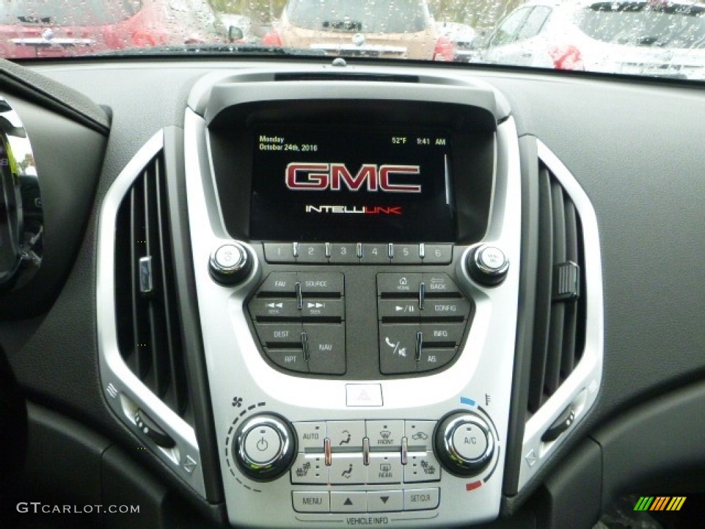 2017 GMC Terrain SLT AWD Controls Photo #116557467