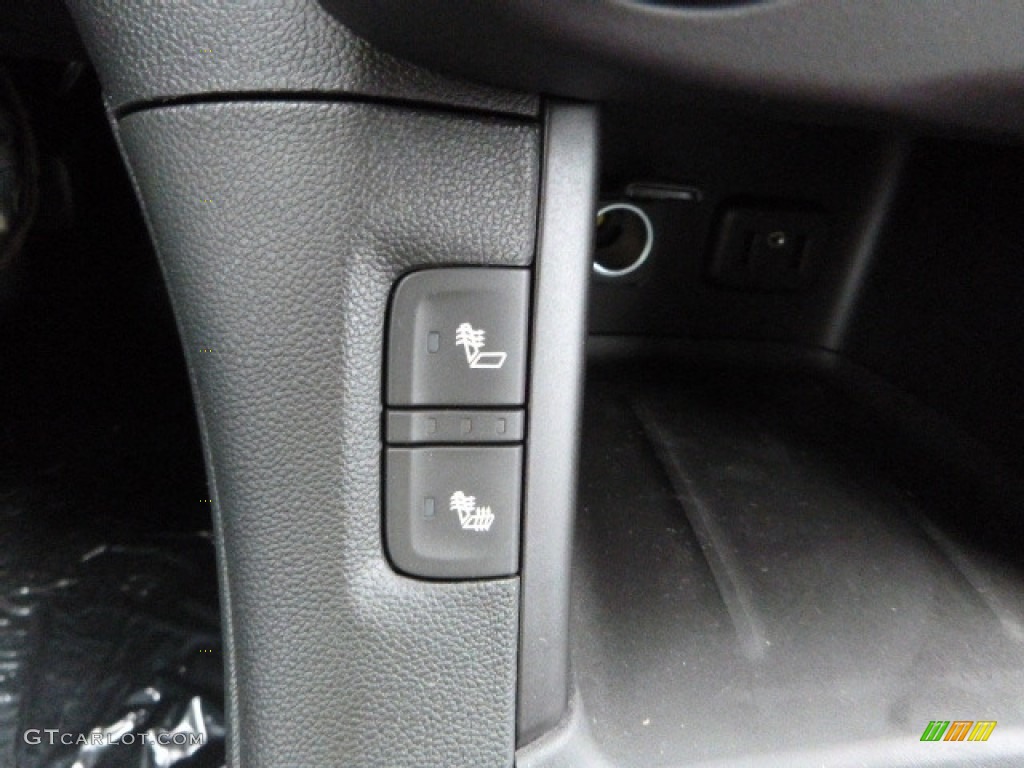 2017 GMC Acadia All Terrain SLE AWD Controls Photo #116557873