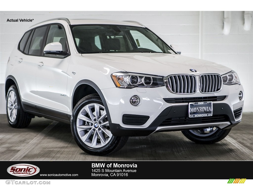 2017 X3 xDrive28i - Alpine White / Black photo #1