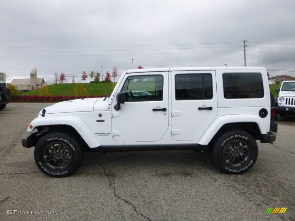 2017 Wrangler Unlimited Sahara 4x4 - Bright White / Black photo #3