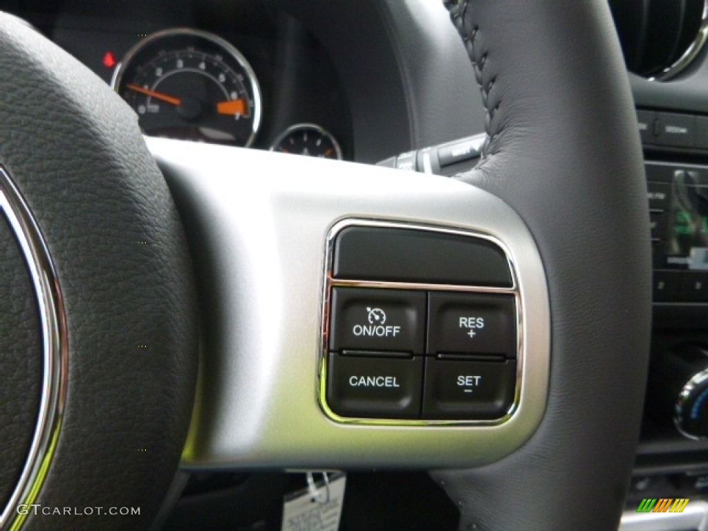 2017 Jeep Compass High Altitude 4x4 Controls Photo #116566180