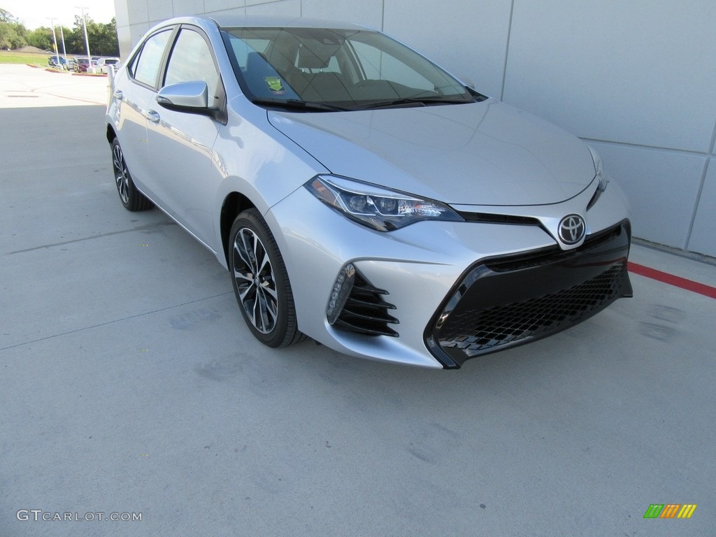 Classic Silver Metalic 2017 Toyota Corolla SE Exterior Photo #116568643