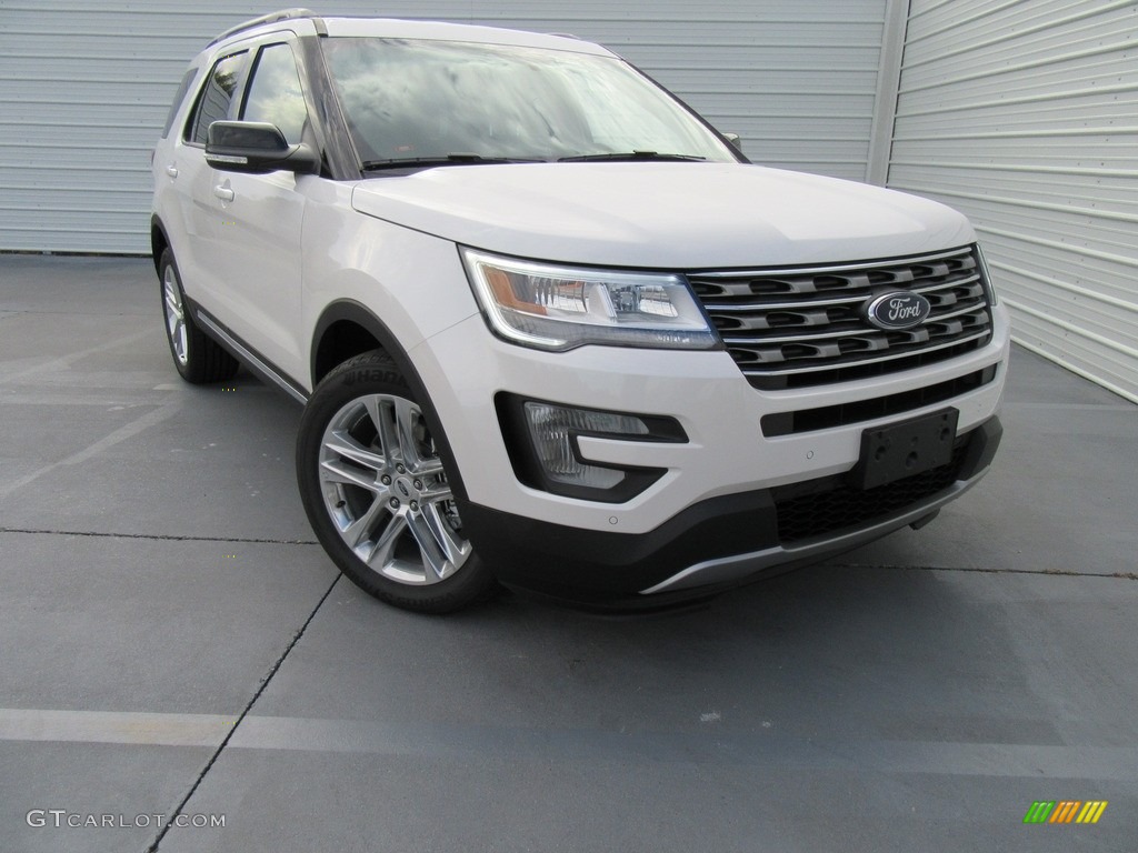 2017 Explorer XLT - White Platinum / Ebony Black photo #1