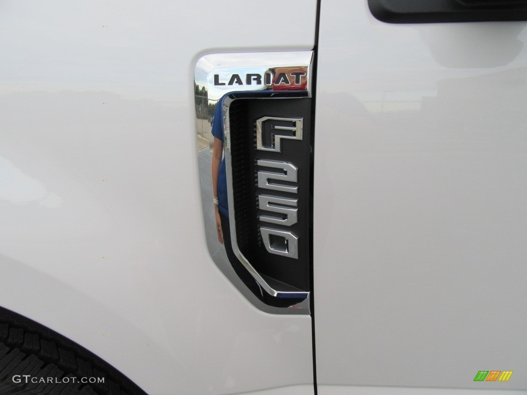 2017 F250 Super Duty Lariat Crew Cab 4x4 - Oxford White / Black photo #14