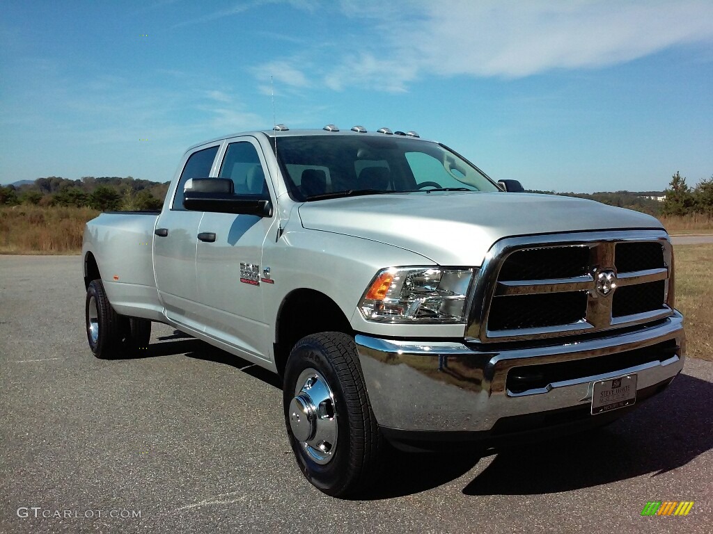 Bright Silver Metallic 2017 Ram 3500 Tradesman Crew Cab 4x4 Dual Rear Wheel Exterior Photo #116575654