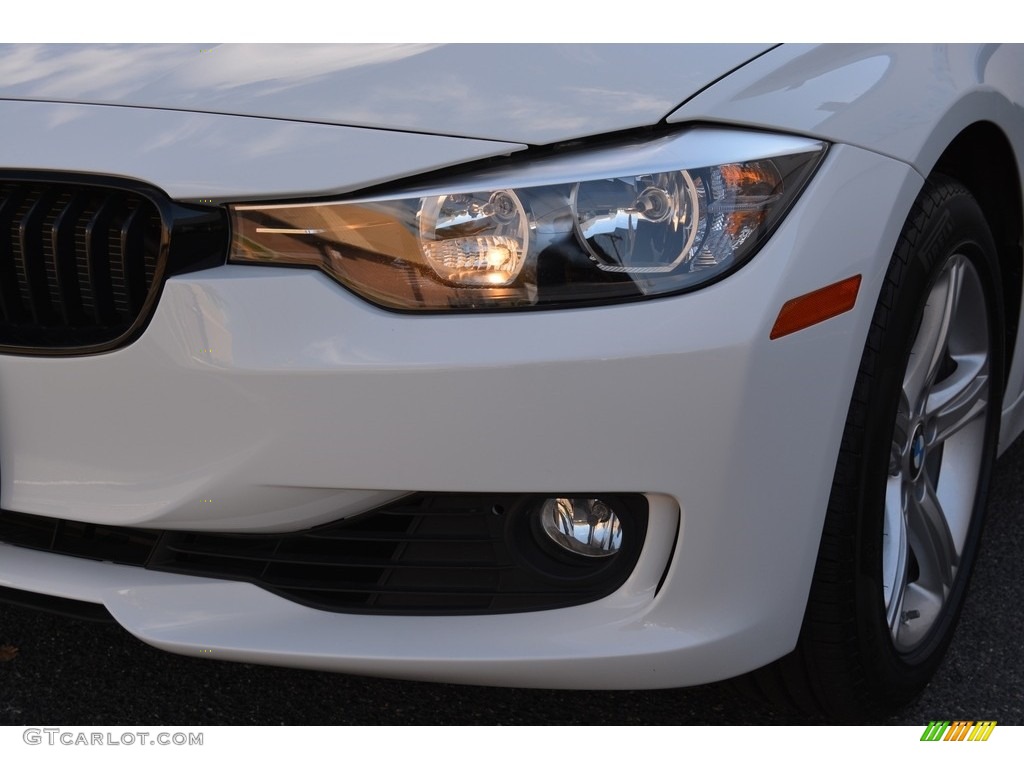 2014 3 Series 328i xDrive Sedan - Alpine White / Black photo #31