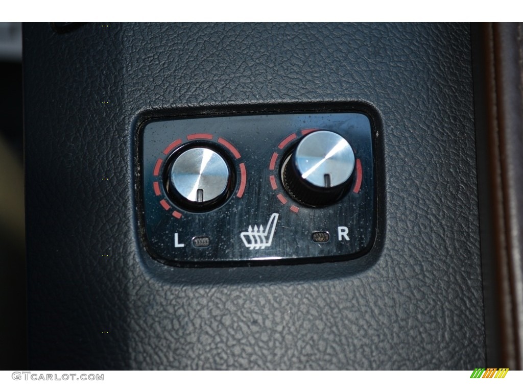 2013 Avalon XLE - Champagne Mica / Almond photo #20