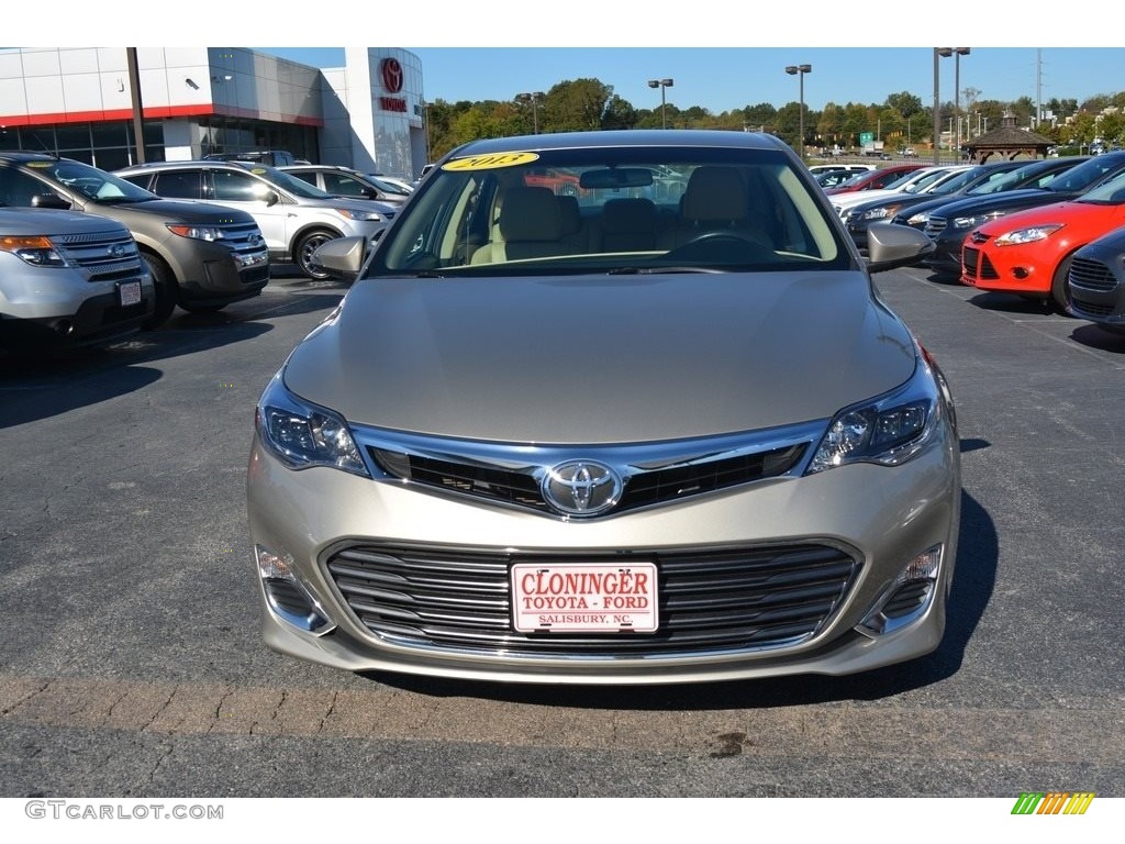 2013 Avalon XLE - Champagne Mica / Almond photo #26