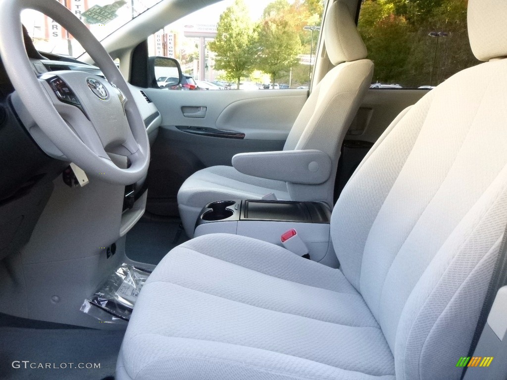 2014 Sienna LE AWD - Silver Sky Metallic / Light Gray photo #5