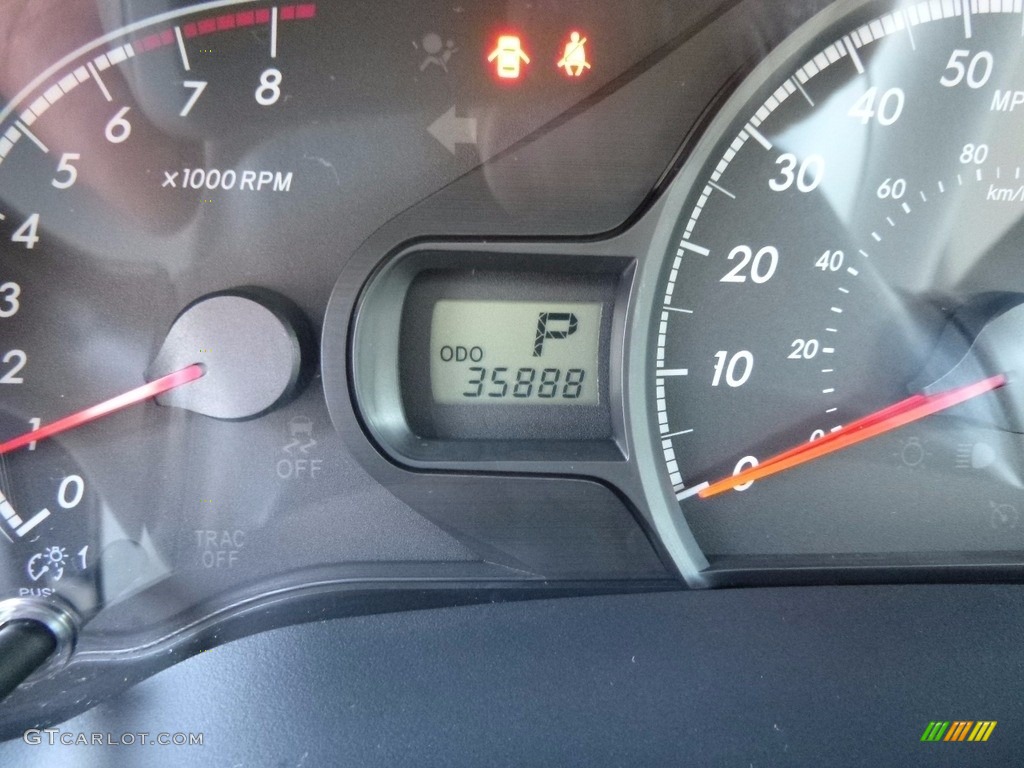 2014 Sienna LE AWD - Silver Sky Metallic / Light Gray photo #9