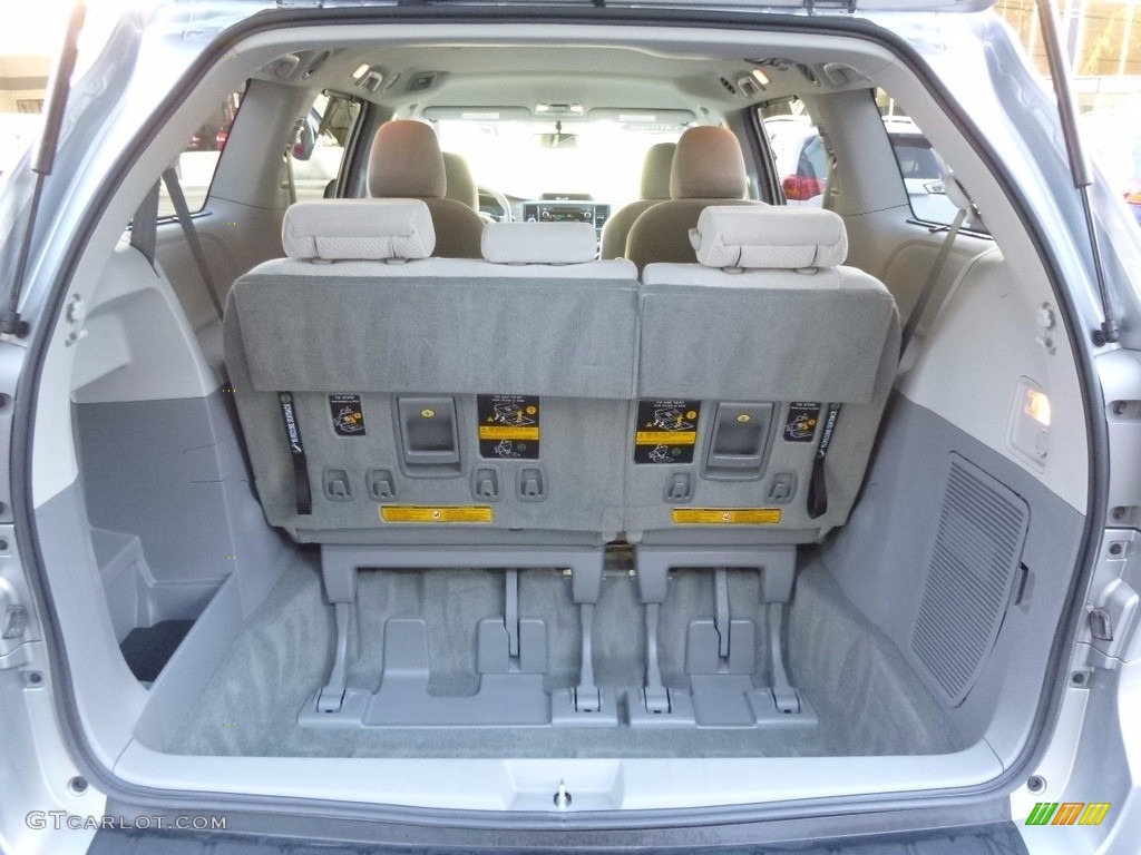 2014 Sienna LE AWD - Silver Sky Metallic / Light Gray photo #14