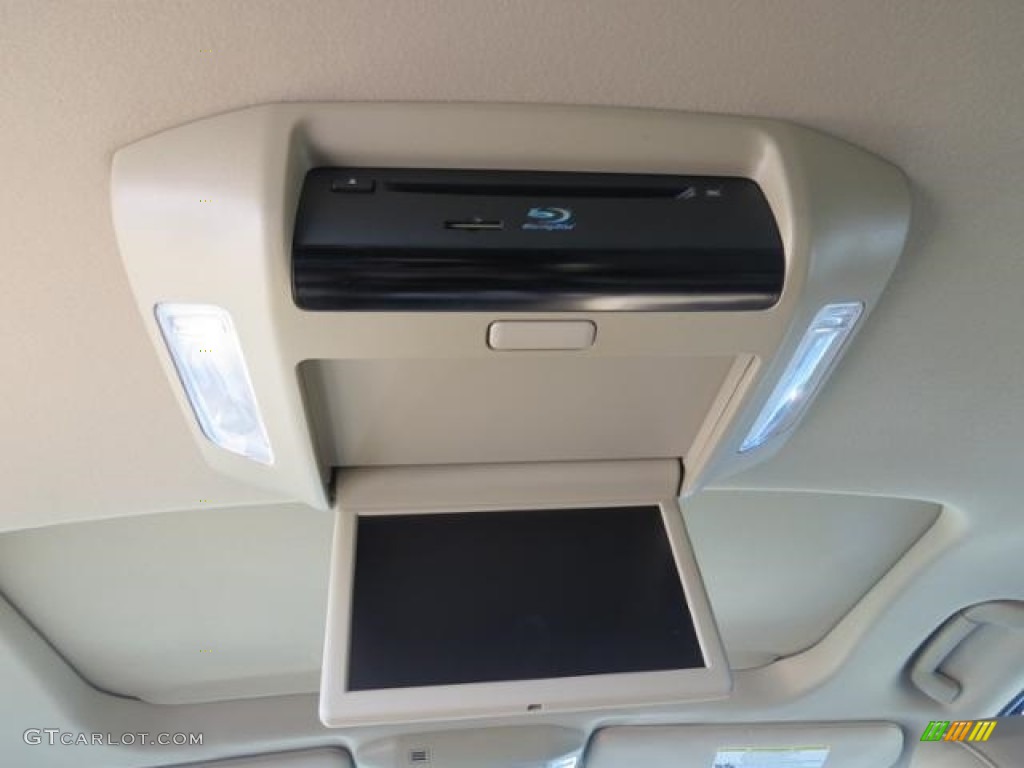 2017 Toyota Sequoia Platinum 4x4 Entertainment System Photo #116589916