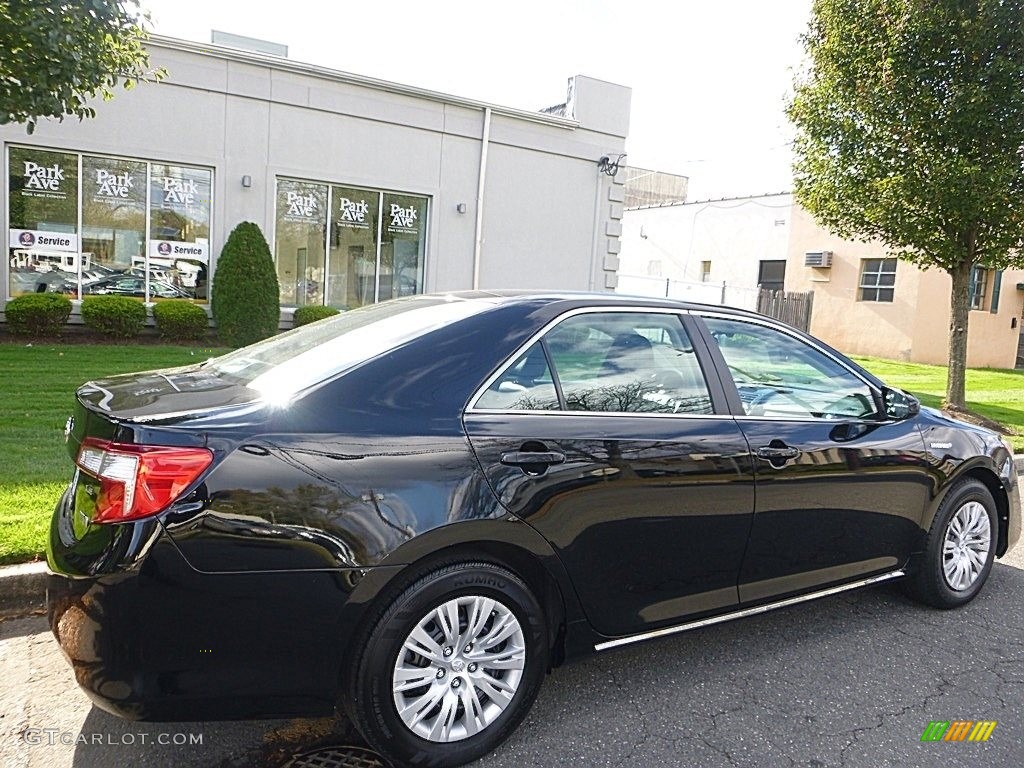 2014 Camry Hybrid LE - Attitude Black Metallic / Ash photo #5