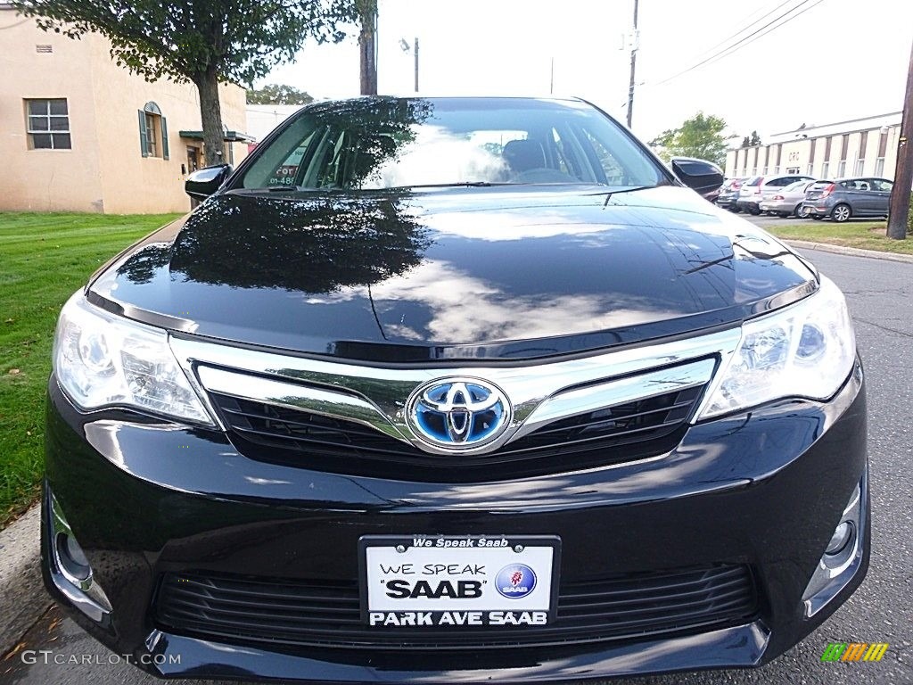 2014 Camry Hybrid LE - Attitude Black Metallic / Ash photo #8