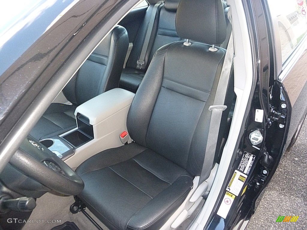 2014 Camry Hybrid LE - Attitude Black Metallic / Ash photo #11