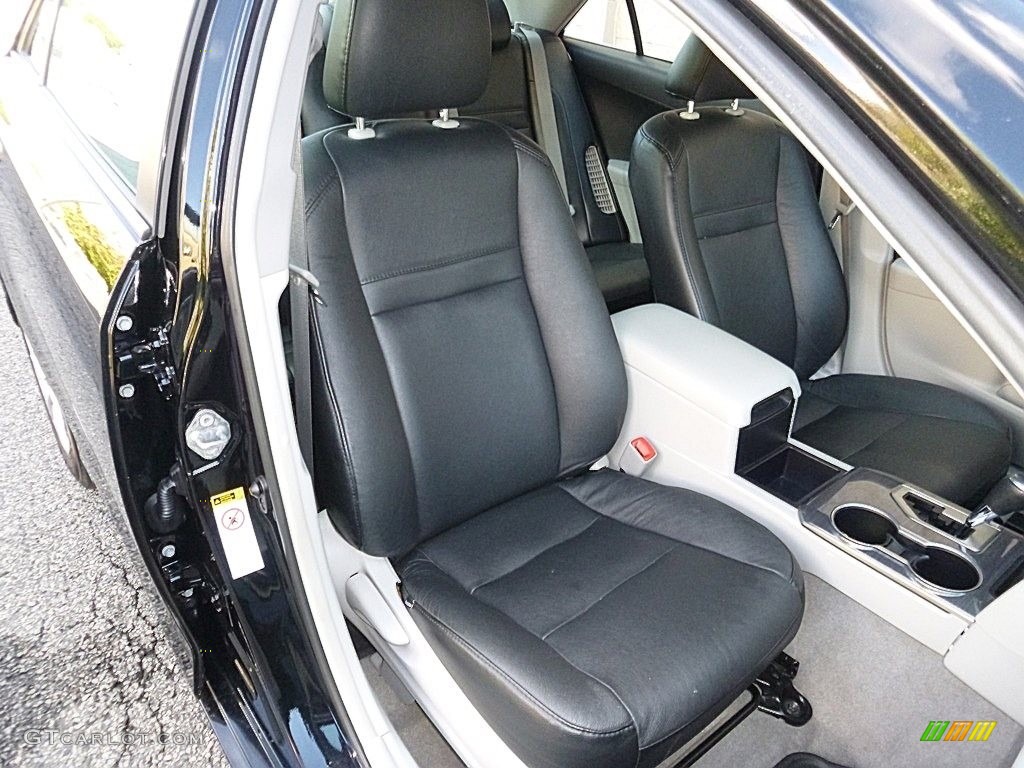 2014 Camry Hybrid LE - Attitude Black Metallic / Ash photo #17