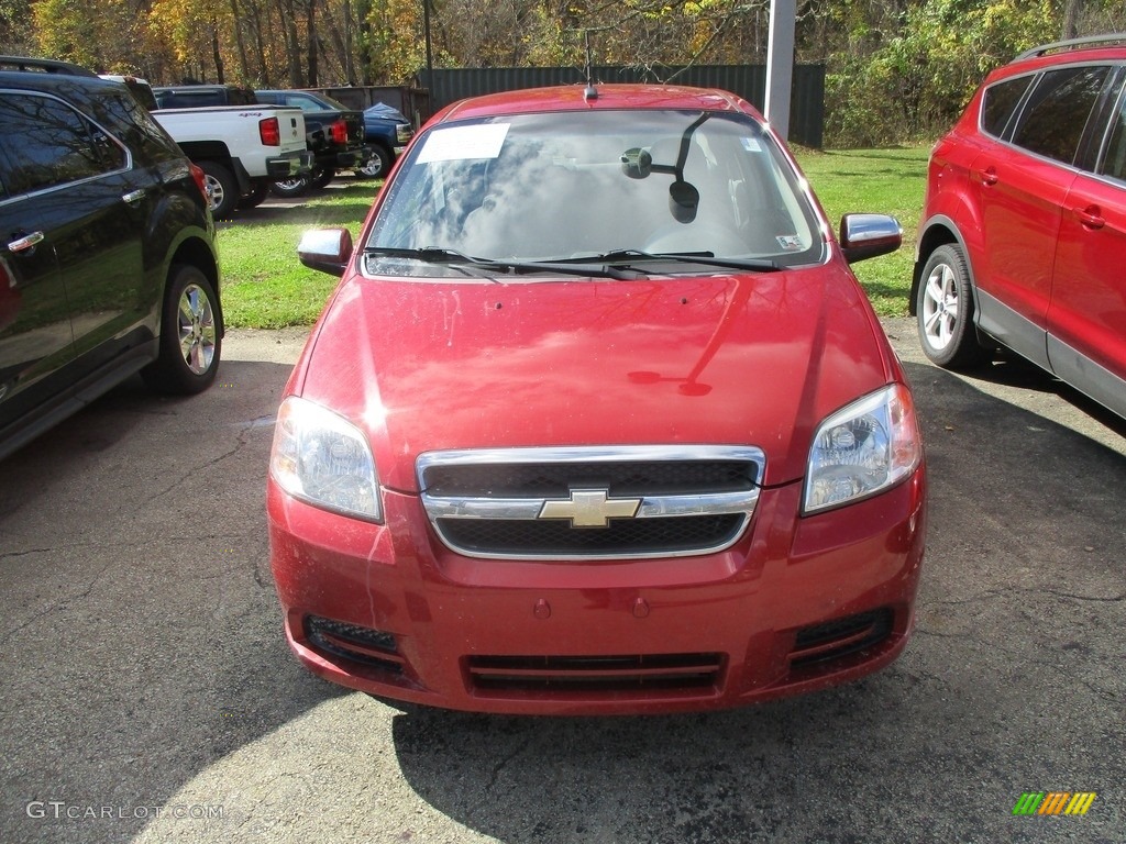 2011 Aveo LT Sedan - Victory Red / Charcoal photo #2