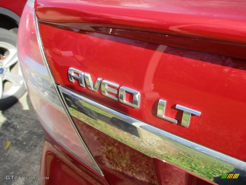 2011 Aveo LT Sedan - Victory Red / Charcoal photo #5