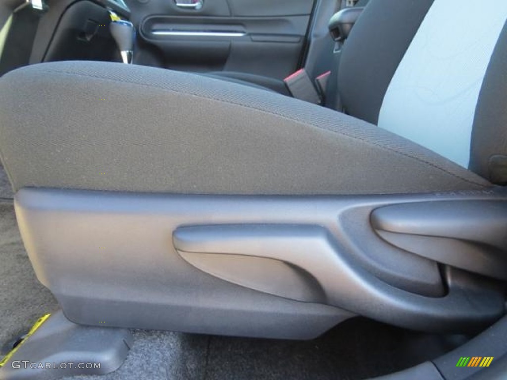 2016 Prius c Two - Blue Streak Metallic / Ash/Black photo #10