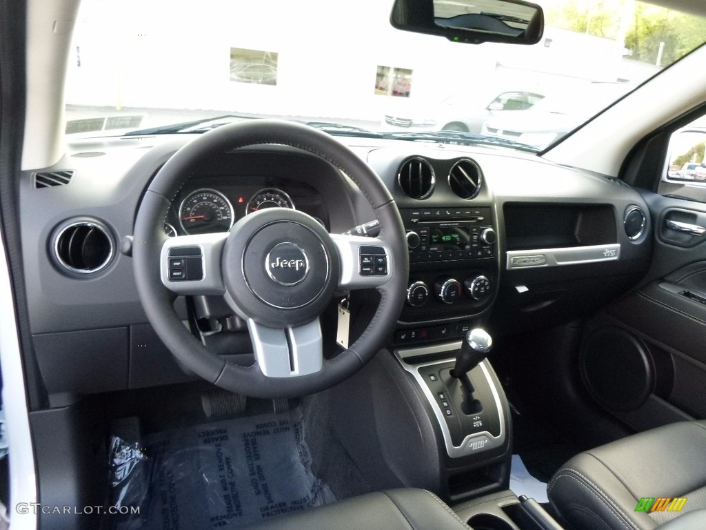 Dark Slate Gray Interior 2017 Jeep Compass High Altitude Photo #116597365