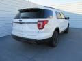 2017 White Platinum Ford Explorer XLT  photo #4