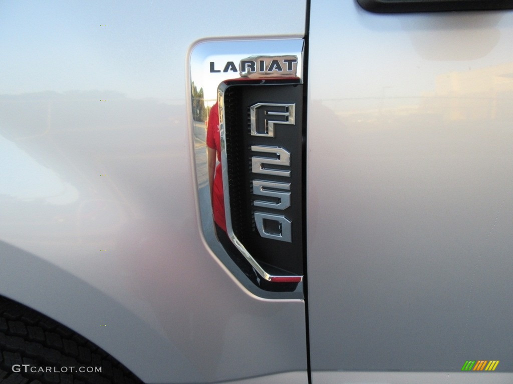 2017 Ford F250 Super Duty Lariat Crew Cab 4x4 Marks and Logos Photo #116601295