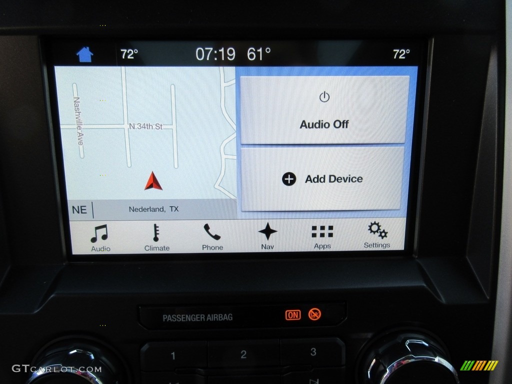 2017 Ford F250 Super Duty Lariat Crew Cab 4x4 Navigation Photo #116603431