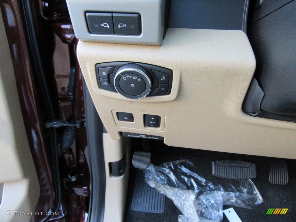 2017 Ford F250 Super Duty Lariat Crew Cab 4x4 Controls Photo #116603662