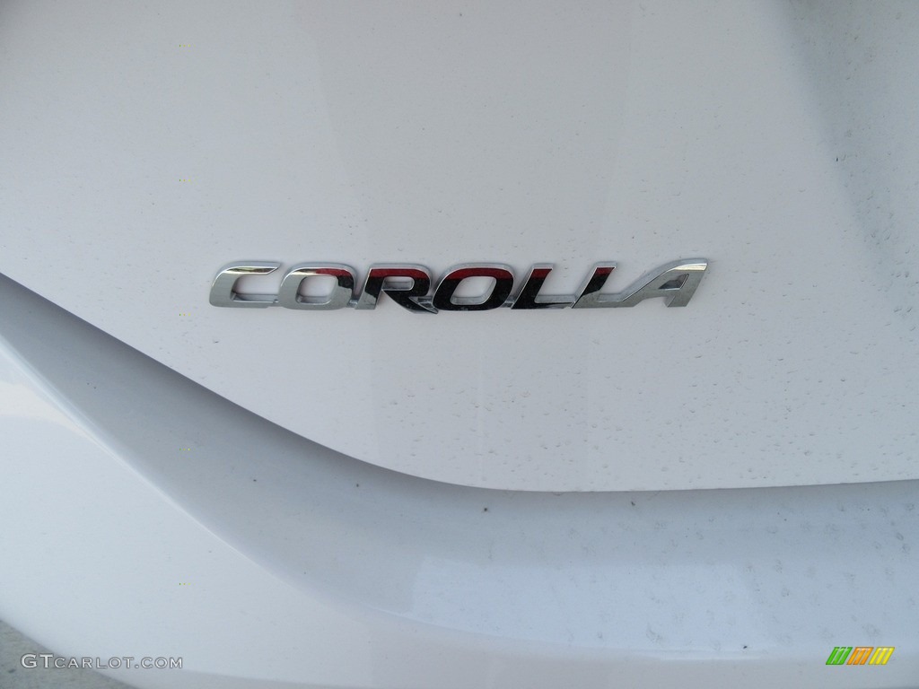 2017 Corolla SE - Super White / Steel Gray photo #13