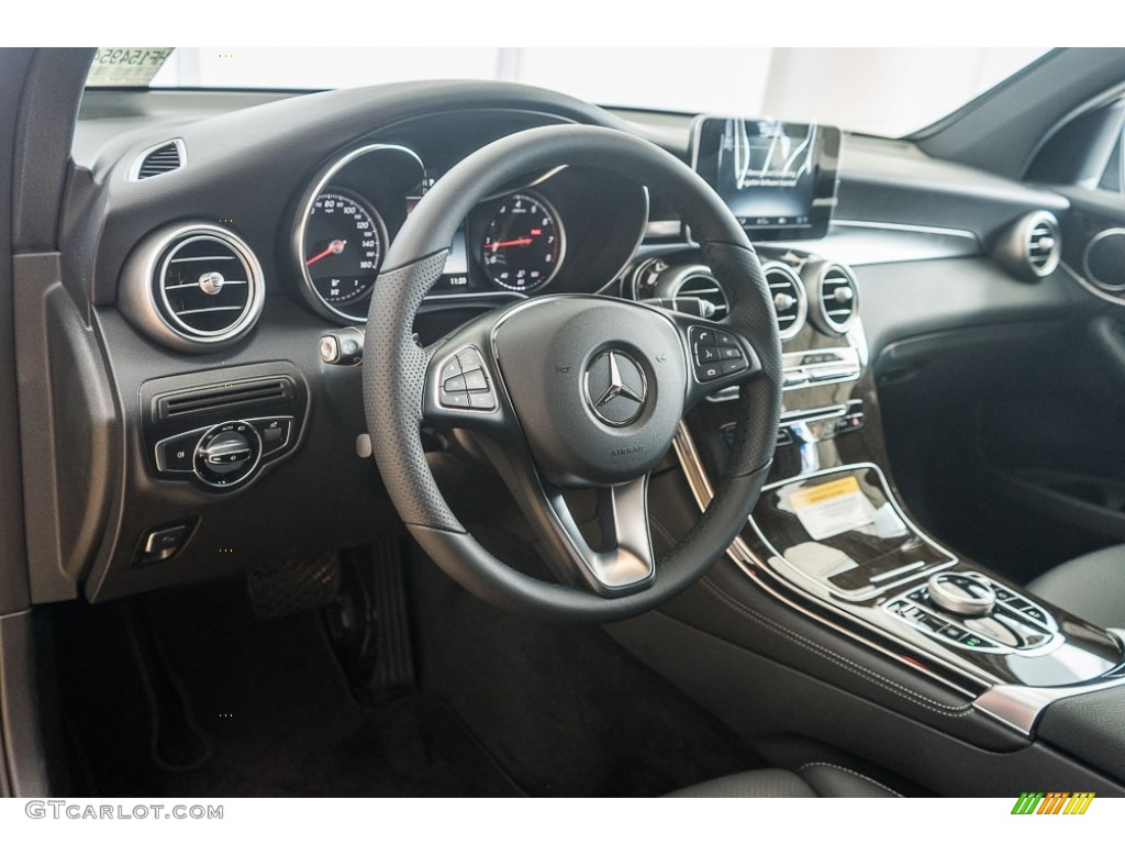 Black Interior 2017 Mercedes-Benz GLC 300 4Matic Photo #116607787