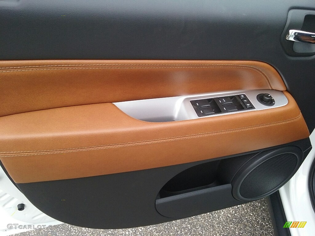 2017 Jeep Compass High Altitude 4x4 Door Panel Photos