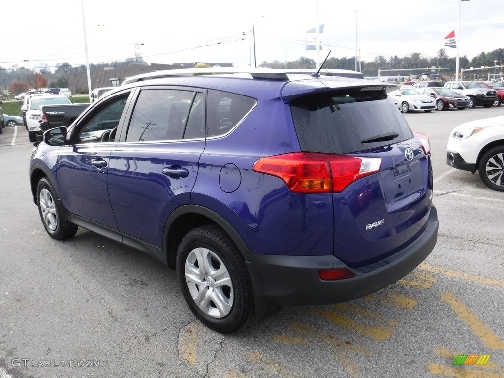 2015 RAV4 LE AWD - Blue Crush Metallic / Black photo #7