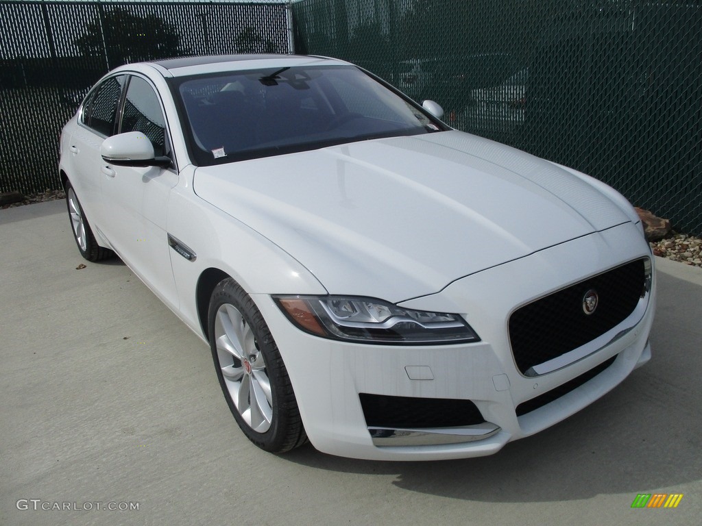2017 Jaguar XF 20d Premium AWD Exterior Photos