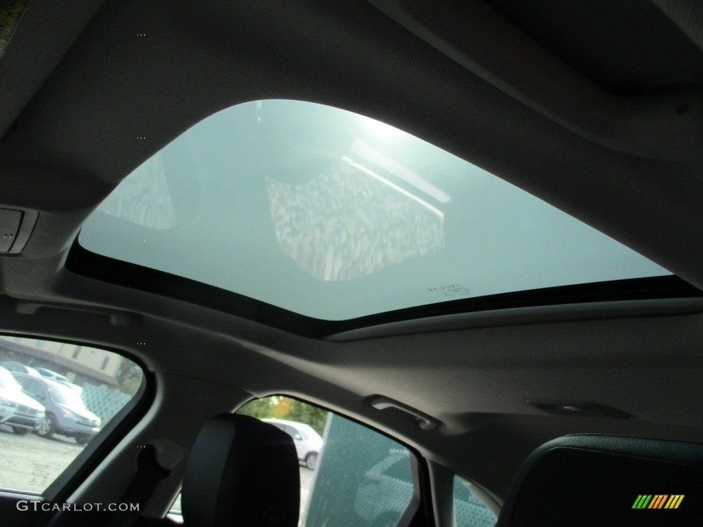 2017 Jaguar XF 20d Premium AWD Sunroof Photo #116613824