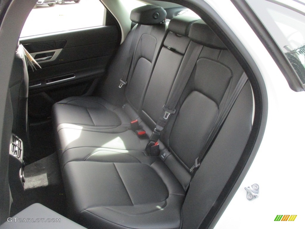 Jet Interior 2017 Jaguar XF 20d Premium AWD Photo #116613872
