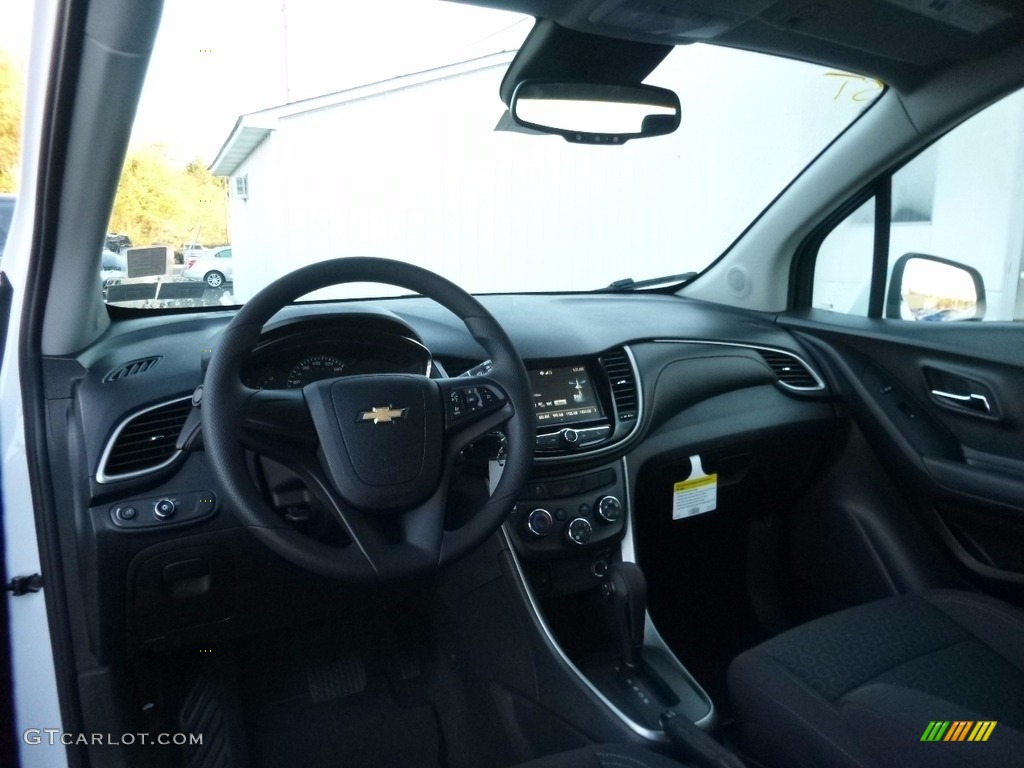 Jet Black Interior 2017 Chevrolet Trax LS AWD Photo #116618930