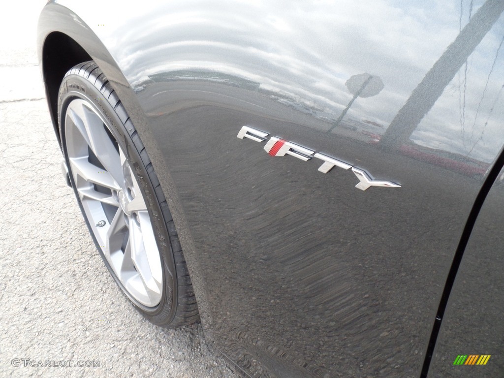 2017 Chevrolet Camaro SS Convertible 50th Anniversary Marks and Logos Photo #116619947