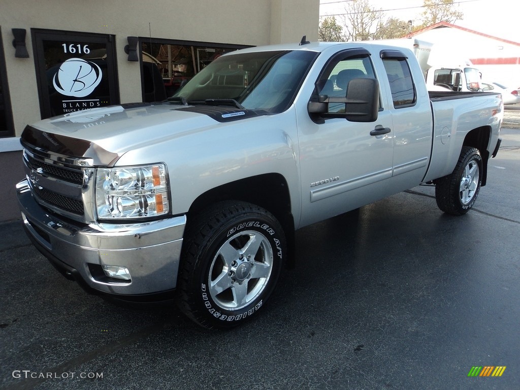 2011 Silverado 2500HD LT Extended Cab 4x4 - Sheer Silver Metallic / Ebony photo #2
