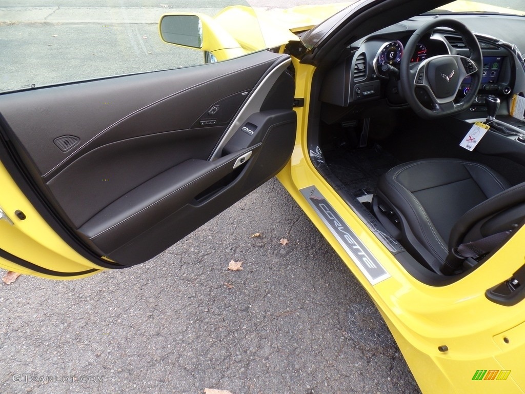 2017 Chevrolet Corvette Stingray Coupe Front Seat Photo #116621648