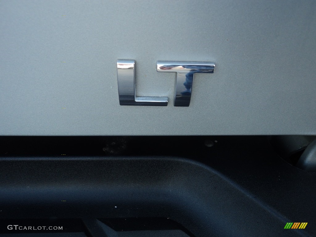 2011 Silverado 2500HD LT Extended Cab 4x4 - Sheer Silver Metallic / Ebony photo #34