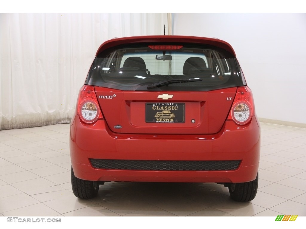 2010 Aveo Aveo5 LT - Sport Red / Charcoal photo #14