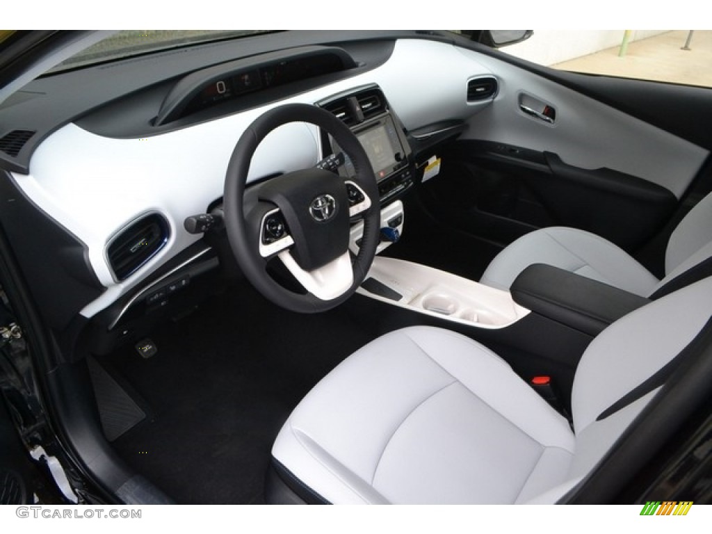 Moonstone Gray Interior 2017 Toyota Prius Prius Four Touring Photo #116623415