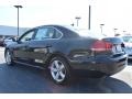 Black - Passat 2.5L SE Photo No. 5