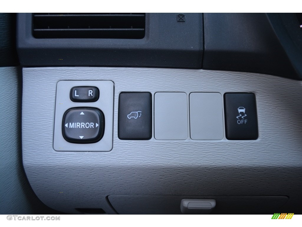 2013 Venza LE - Attitude Black Metallic / Light Gray photo #27
